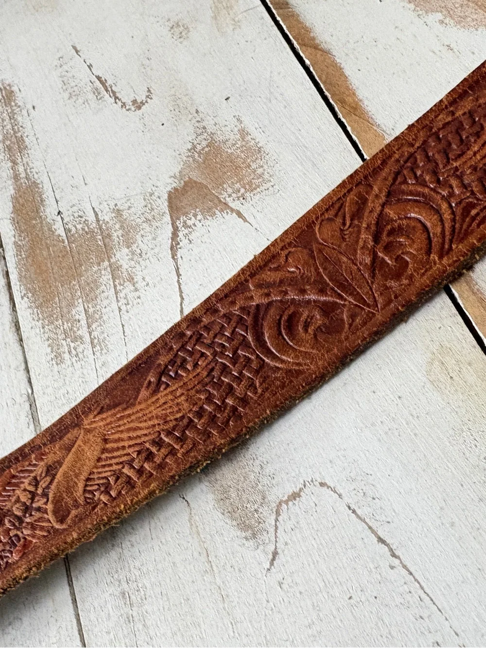 Vintage western top grain leather belt tooled made in Mexico silver buckle sz 44